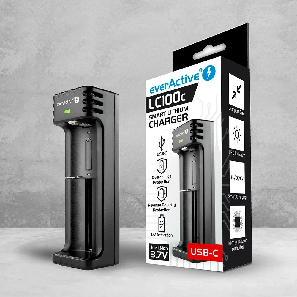 Karikues muri everActive LC100C për bateri Li-ion AA/AAA, i zi