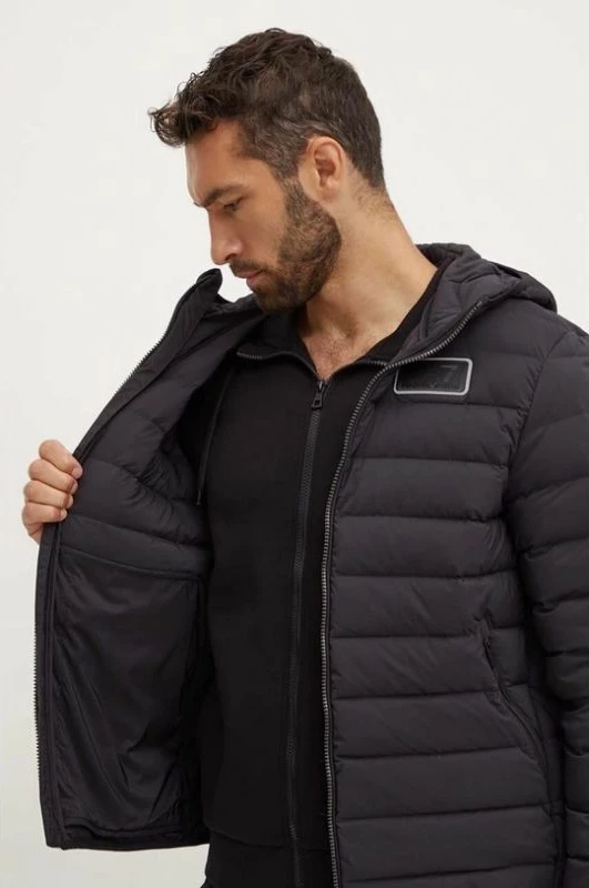 Jakne për meshkuj Emporio Armani, të zeza