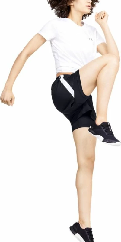 Shorce për femra Under Armour, të zeza