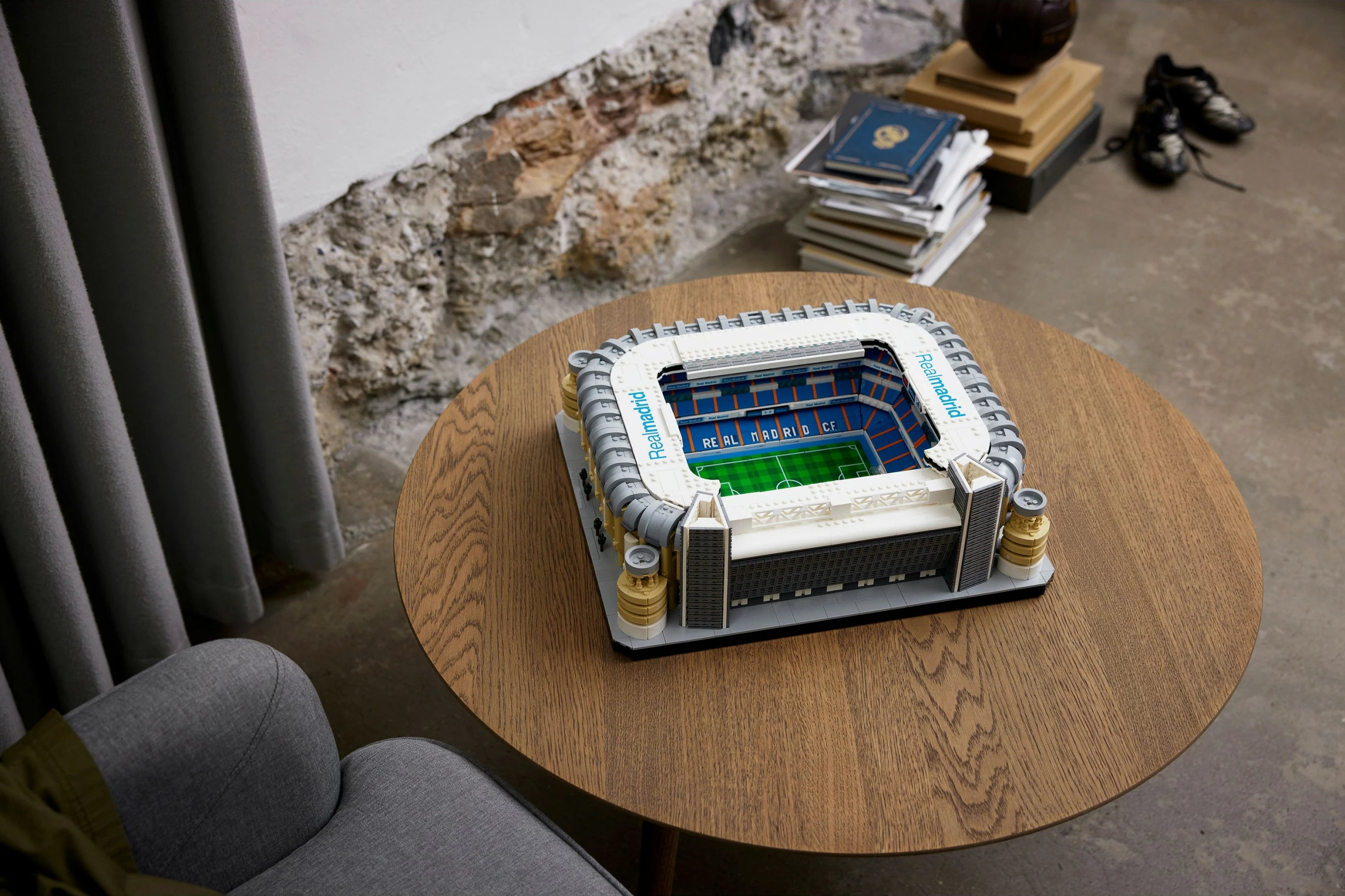 Set ndërtimi LEGO Creator Expert Real Madrid – Santiago Bernabéu Stadium, 5876 copë, plastikë
