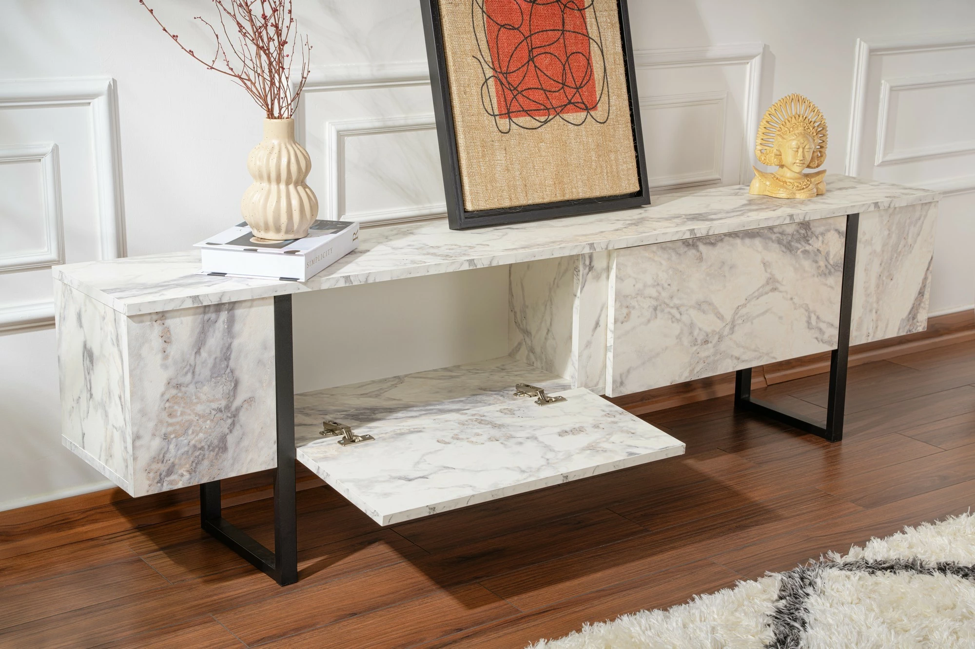 Komodë televizori Nordure, ngjyrë Freesia Marble, e zezë