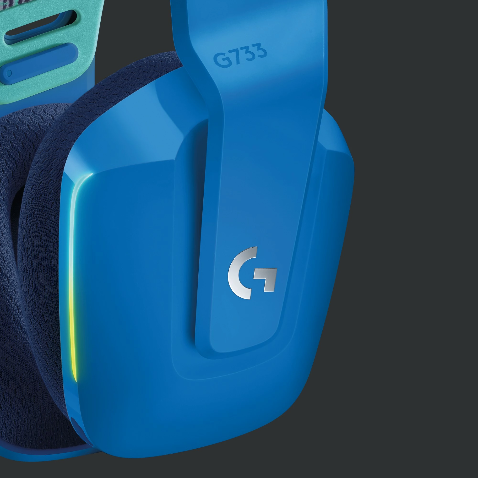 Kufje Logitech G733, pa tela, me ndriçim shumëngjyrësh