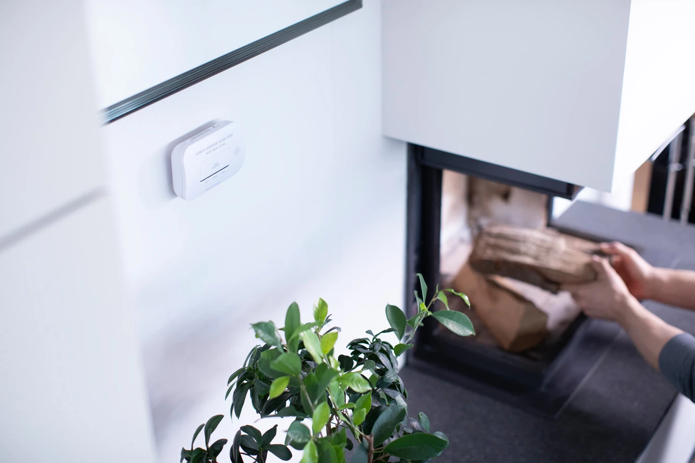 Detektor monoksidi Brennenstuhl CM A 3030 me alarm dhe LED, i bardhë