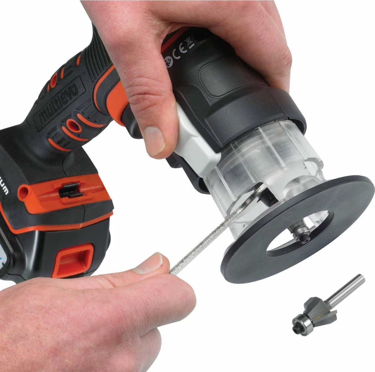 Aksesor frezë për mjet multifunksional Black&Decker MTRT8, kompatibil me MT143K/MT350K, 1/4\" (6.35 mm), e zezë, me çelës dhe freza