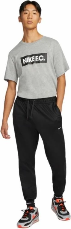 Pantallona sportive për meshkuj Nike NK FC Tribuna, të zeza