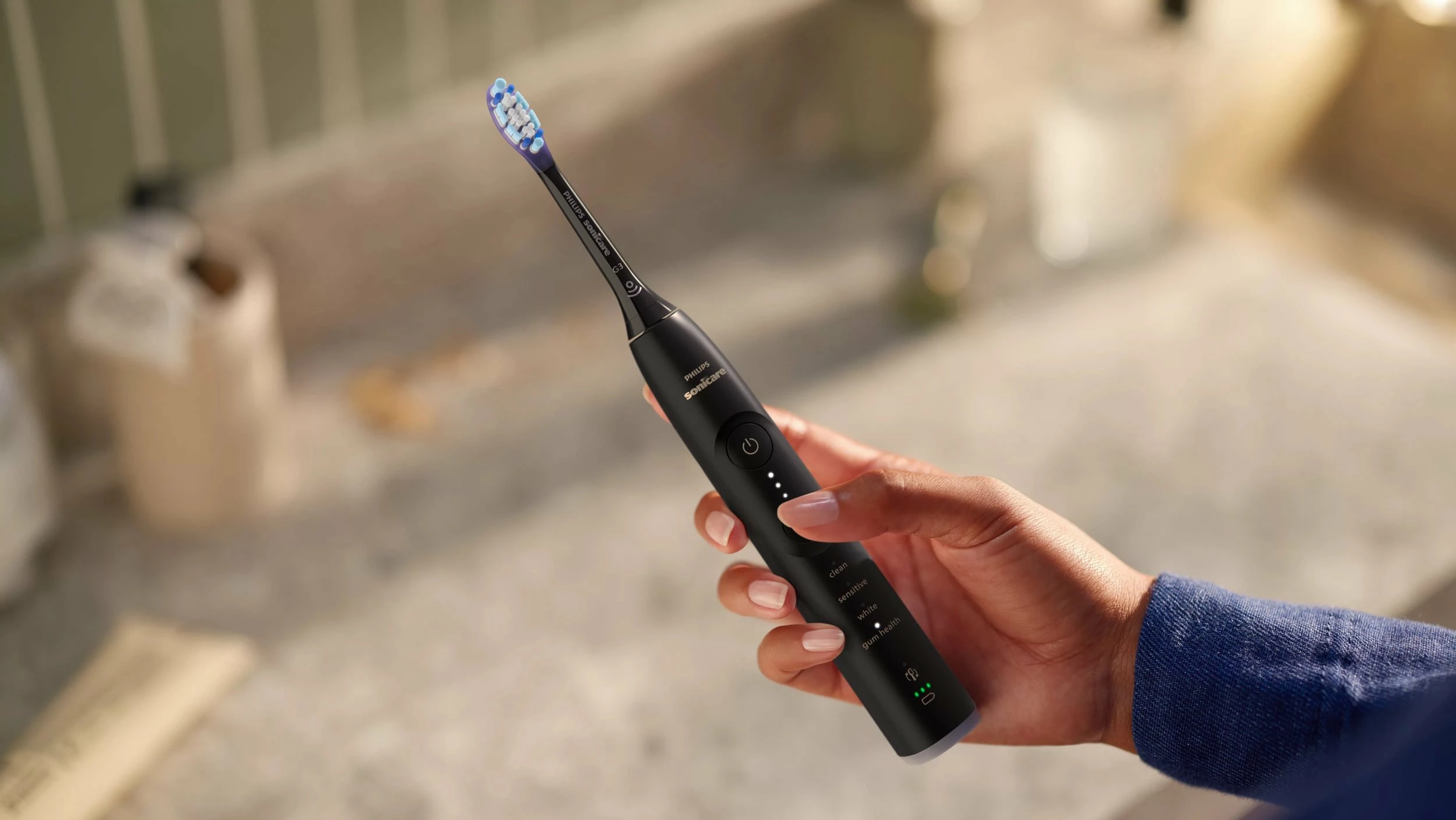 Furçë dhëmbësh elektrike Philips Sonicare 7100 HX7421/01, me sensor presioni, me aplikacion, me këllëf udhëtimi, 1 kokë furçe, e zezë