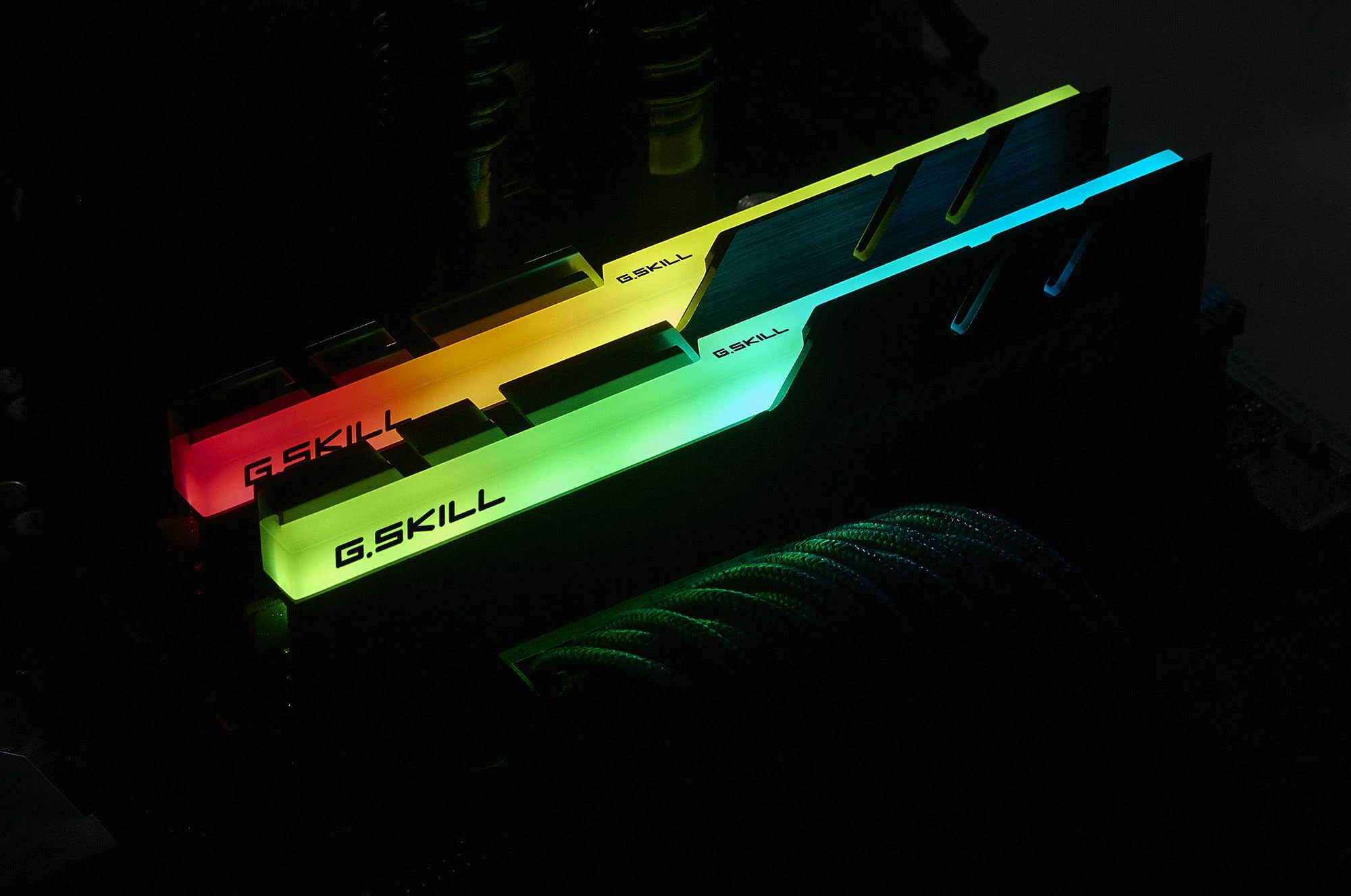 RAM Memorje G.Skill Trident Z RGB F4-3600C18D-16GTZRX, DDR4 16 GB (2x8GB) 3600MHz CL18, e zezë, set 2 copë