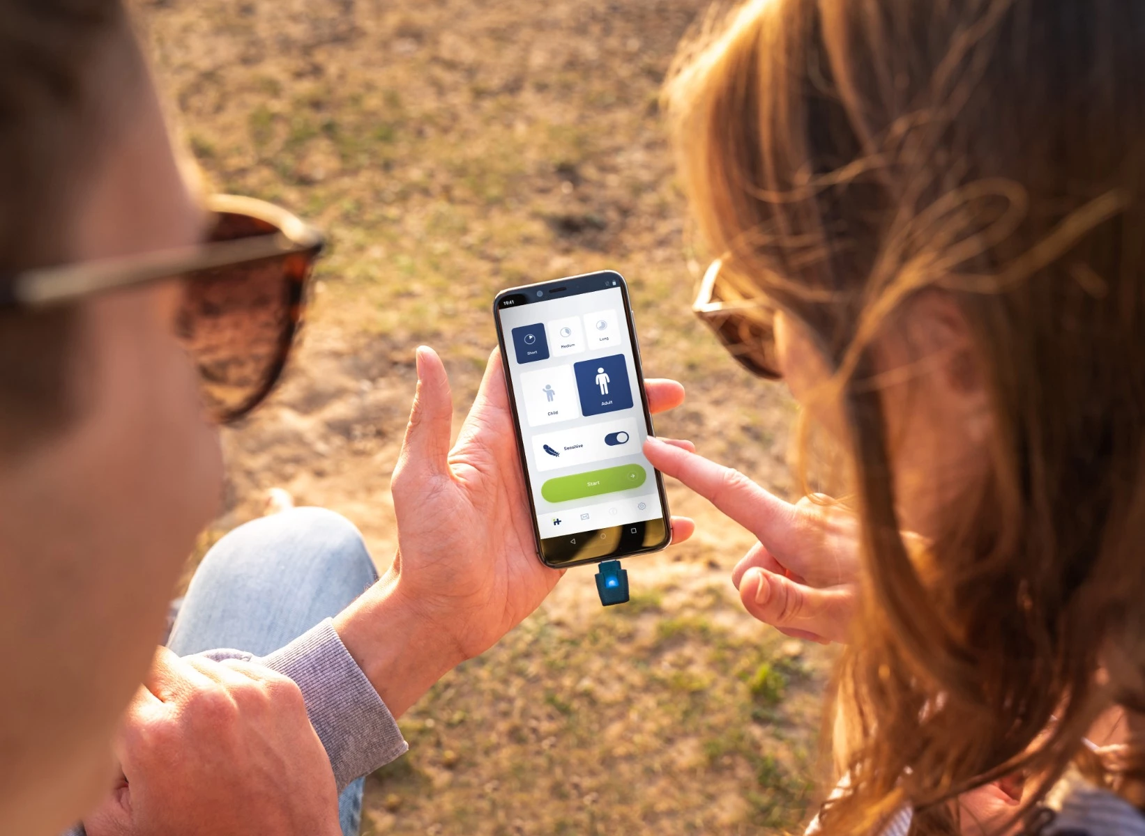 Pajisje për trajtim pickimi insektesh HEAT IT V3, Lightning për iPhone 6–14, e kaltër