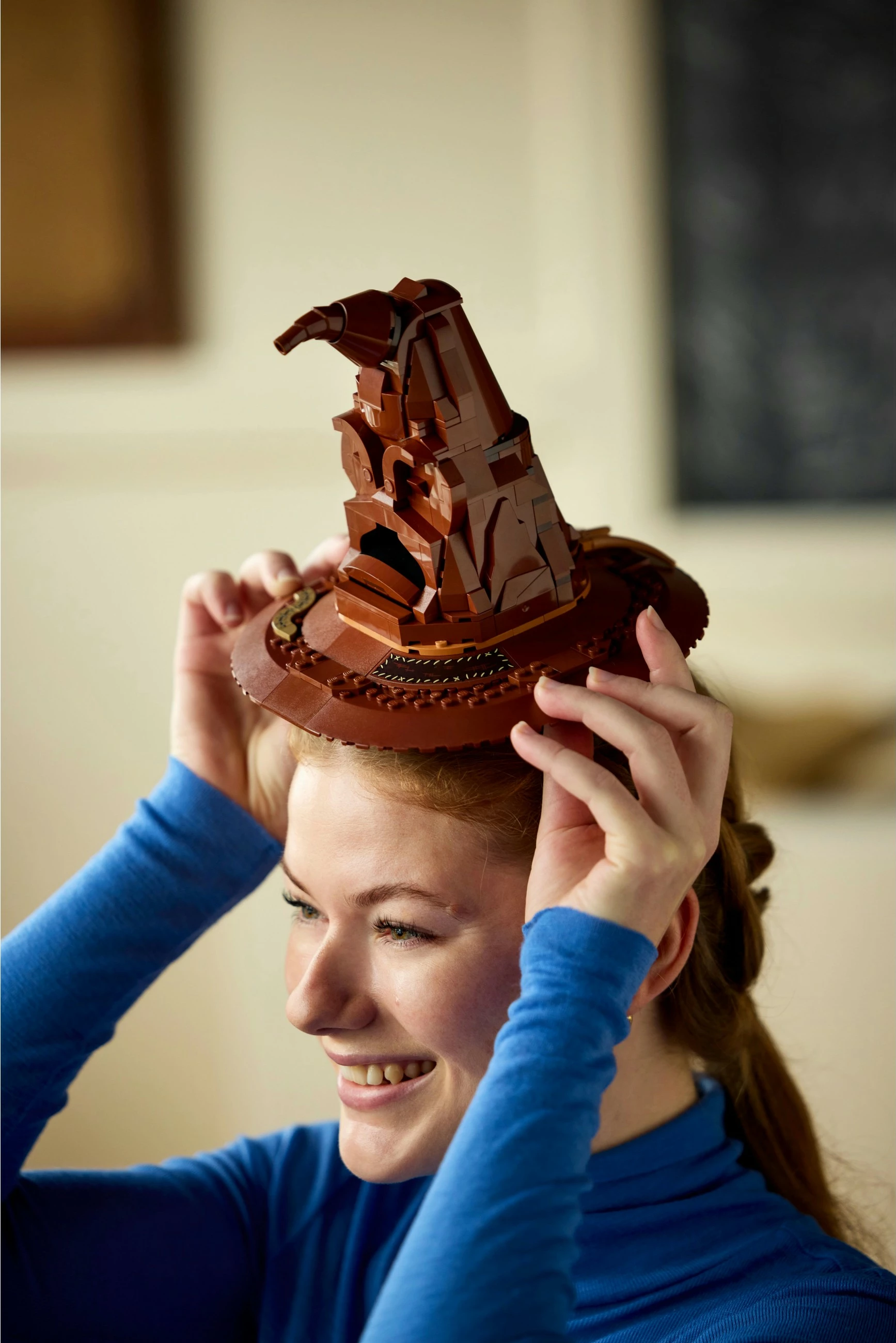 Set LEGO Talking Sorting Hat, 561 copë, plastikë, për të rritur, ngjyrë kafe