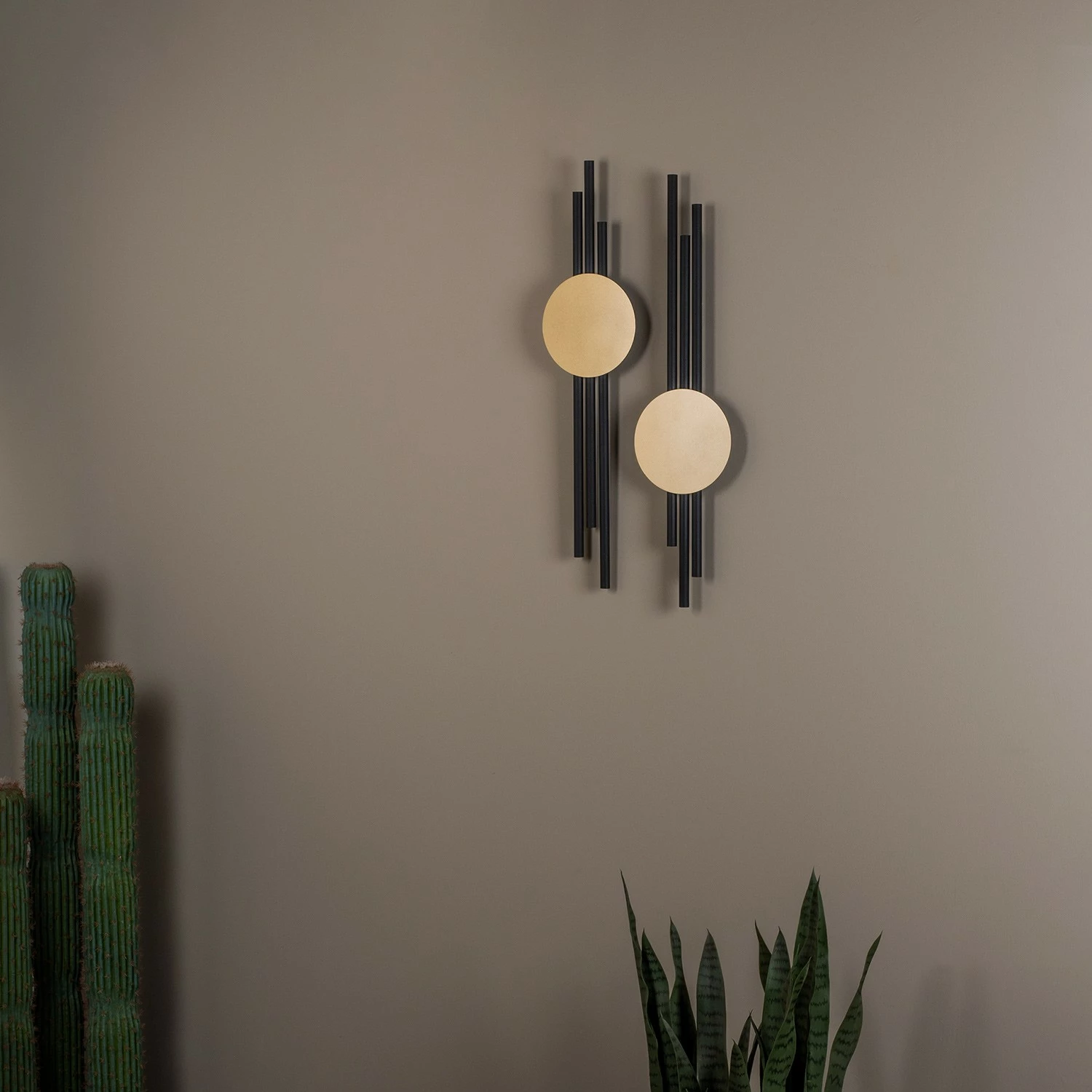 Aksesor dekorativ metalik për mur Wallity, vija antike, set - APT799