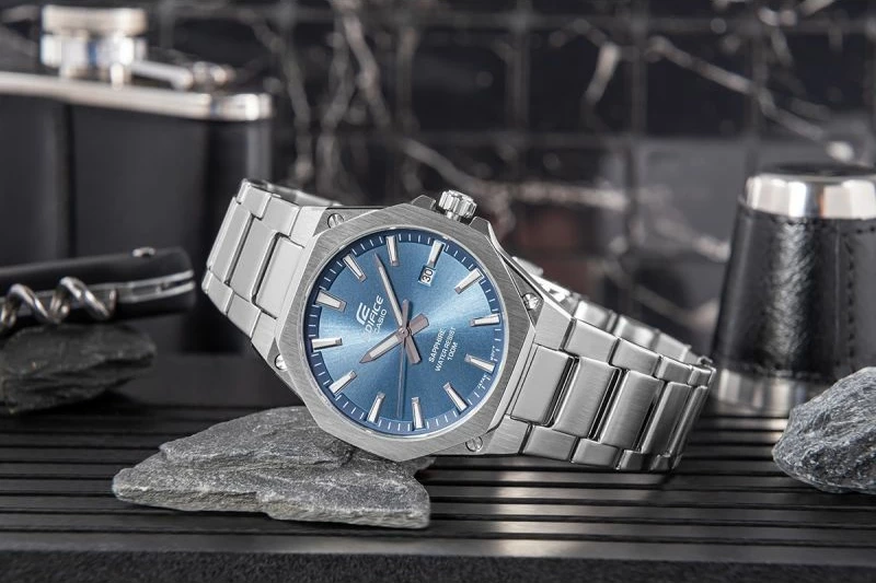 Orë dore për meshkuj Casio Edifice EFR-S108D-2AVUEF, argjendtë/kaltër, me kuti