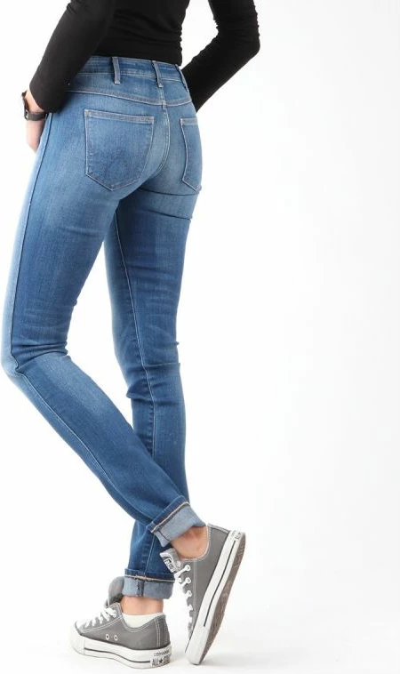 Pantallona jeans për femra Wrangler, blu