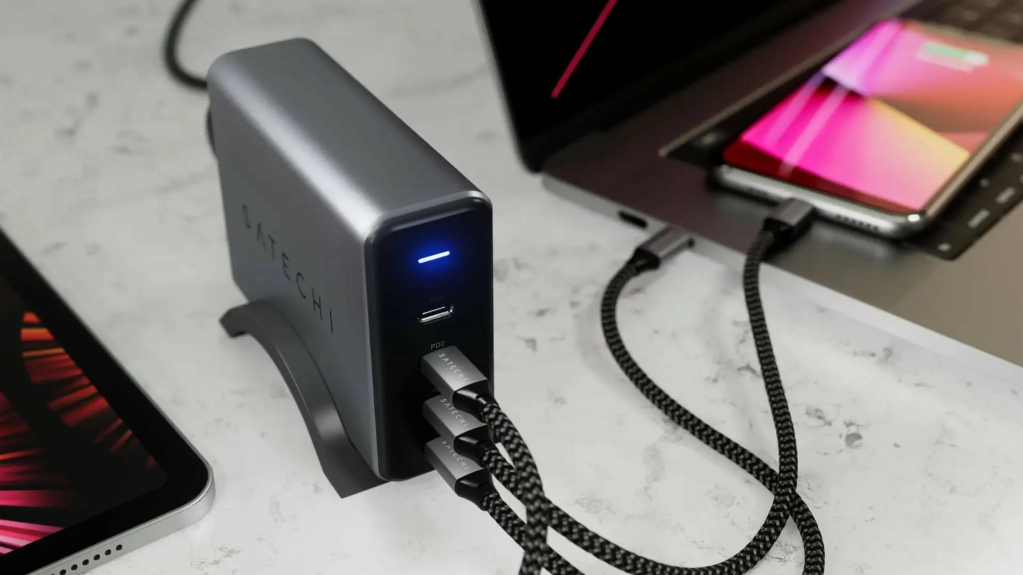 Karikues GaN Satechi ST-UC165GM-EU 165W 4x USB-C PD, i zi