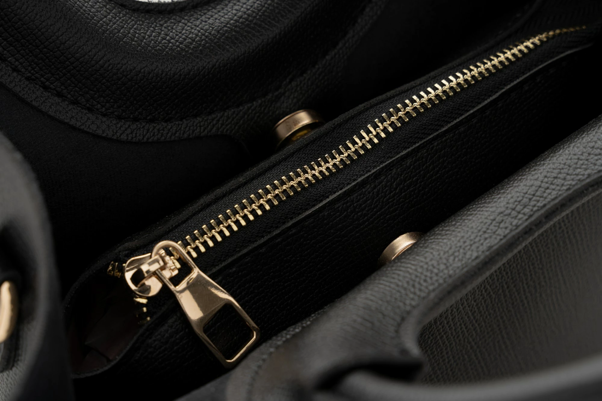 Çantë krahu Lucky Bees, 1229, e zezë