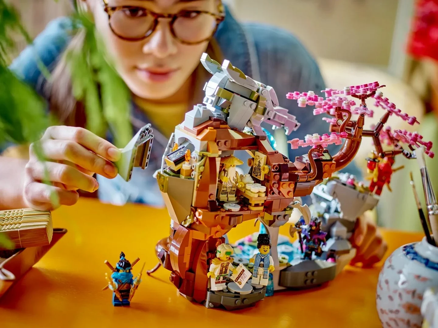Set LEGO NINJAGO 71819, Dragon Stone Shrine