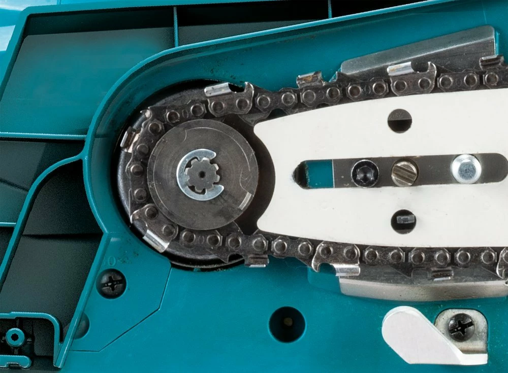 Motorrsharrë me bateri Makita UC002GM102 40V Max XGT 25 cm, blu, set me 1 bateri 4Ah dhe karikues