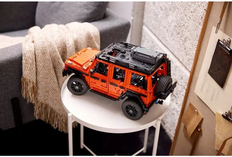 Set LEGO Technic Mercedes-Benz G 500