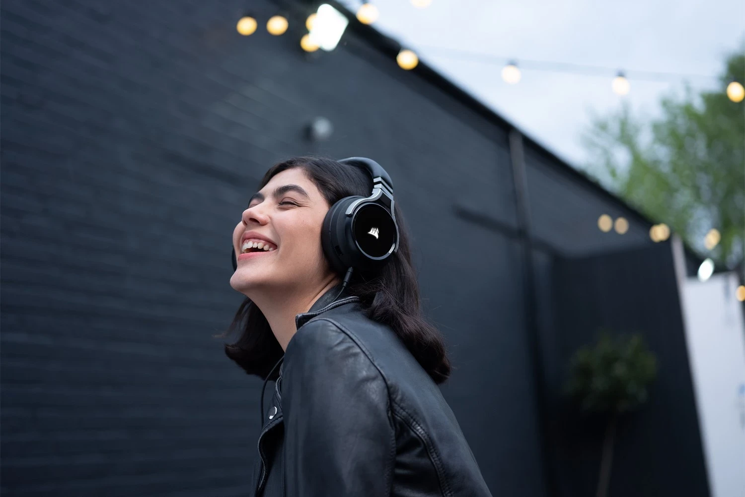 Kufje Corsair Gaming Virtuoz Carbon, të zeza