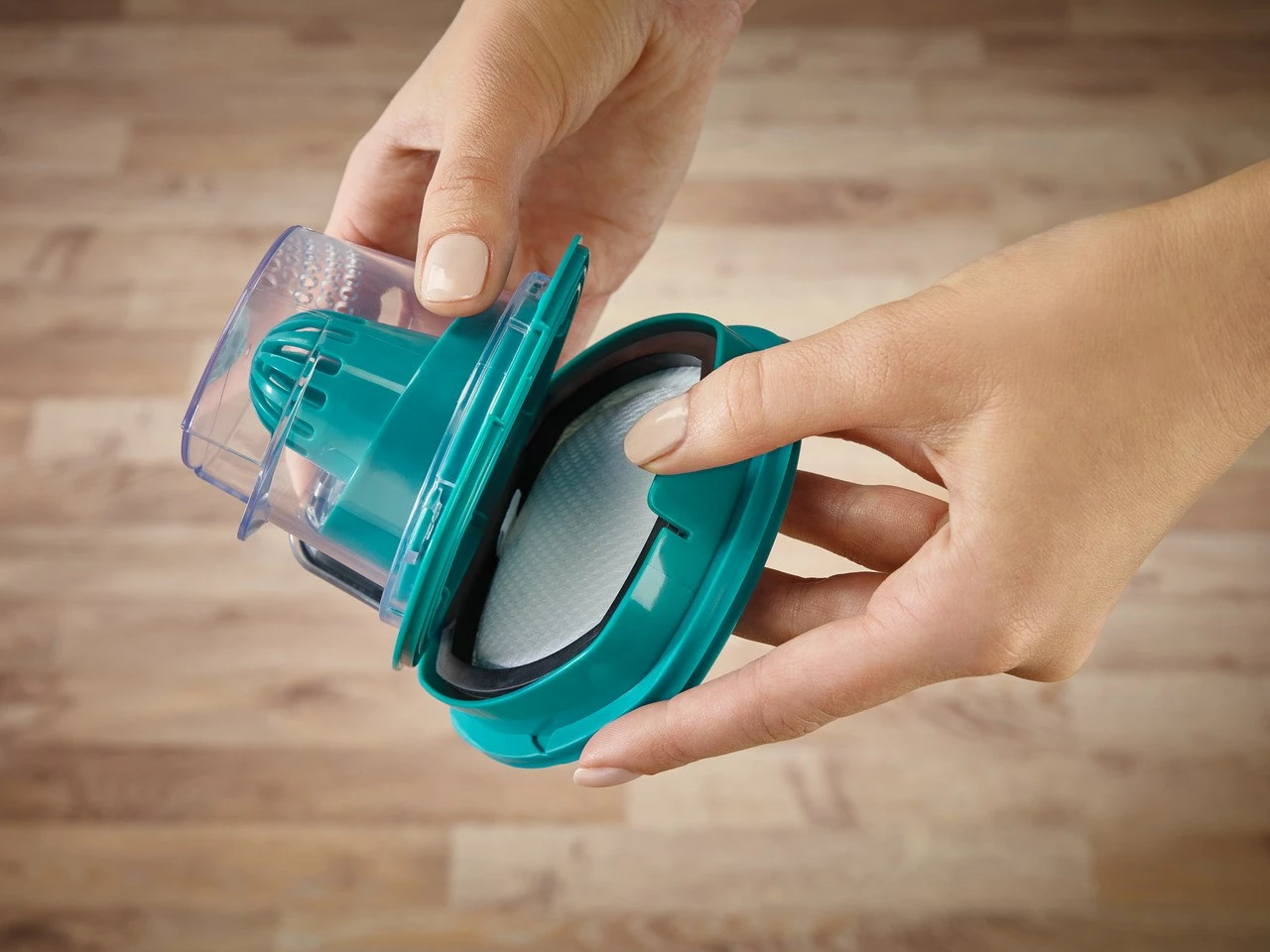 Fshesë elektrike pa kabllo Leifheit PowerVac 2in1, 20V, pa qese, bardhë/kaltër