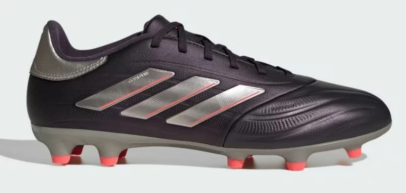 Atlete futbolli adidas për meshkuj dhe fëmijë, të zeza