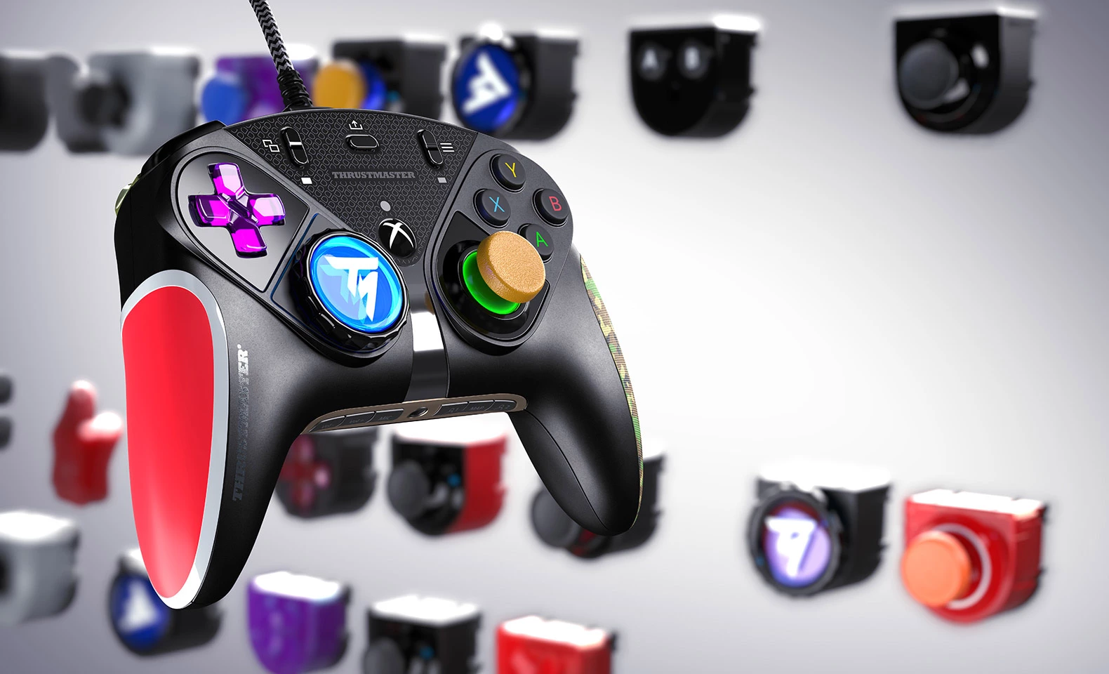Modul D-pad Thrustmaster ESWAP X D4XB për ESWAP X Pro Controller, e zezë/argjendtë, 1 copë