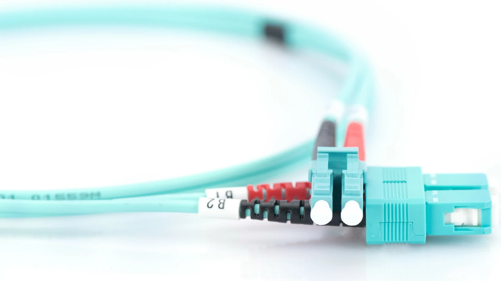 Kabllo optike Digitus OM3 LC/SC 1m aqua