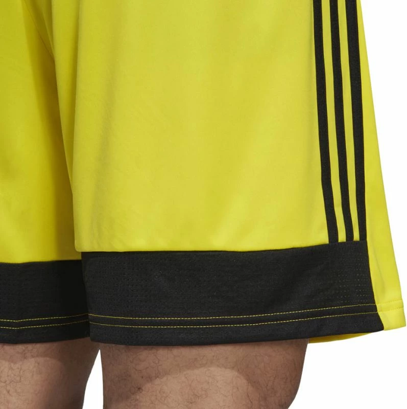 Shorce për meshkuj adidas, të zeza