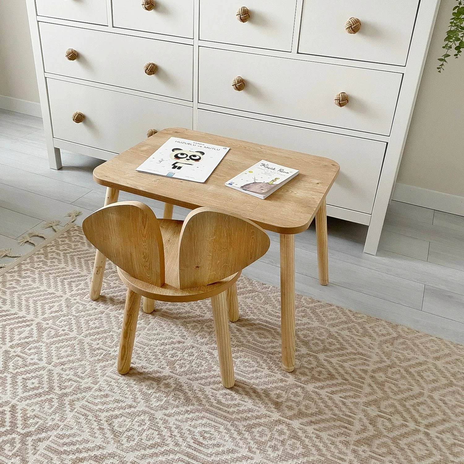 Karrige për fëmijë Hanah Home, Mickey, ngjyrë kafe