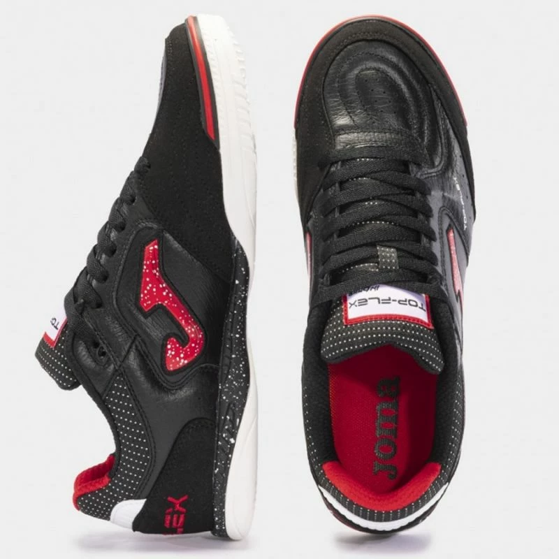 Atlete futbolli Joma për meshkuj, të zeza