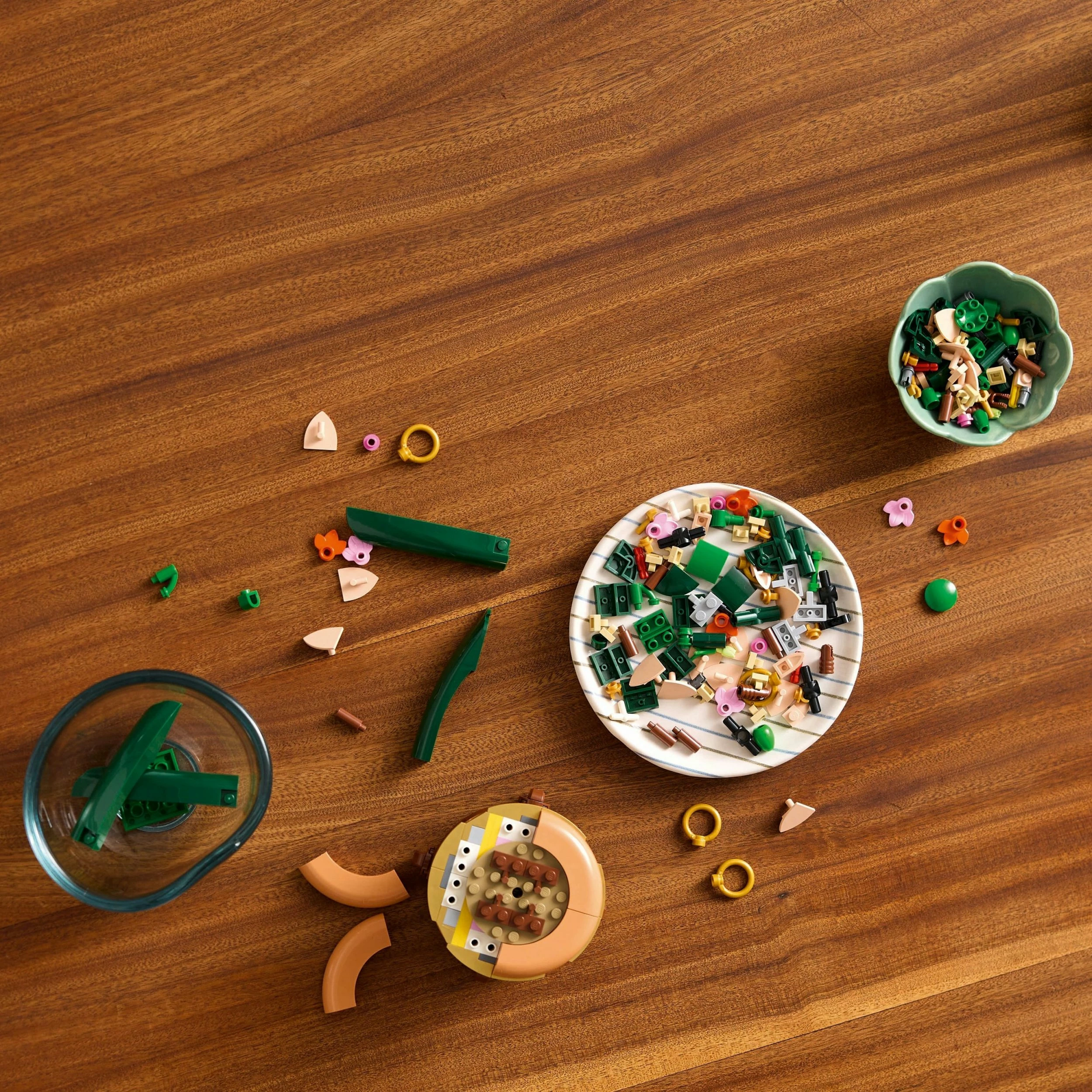 Set ndërtimi LEGO Botanicals Orkide e vogël 10343, 274 copë, 25 cm, 18+, pjeshke