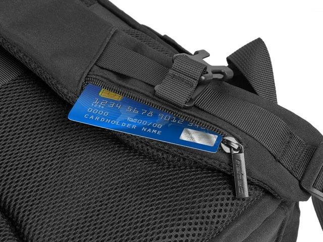 Shpinore Natec Camel Lite, 15.6 inç, 19L, e zezë