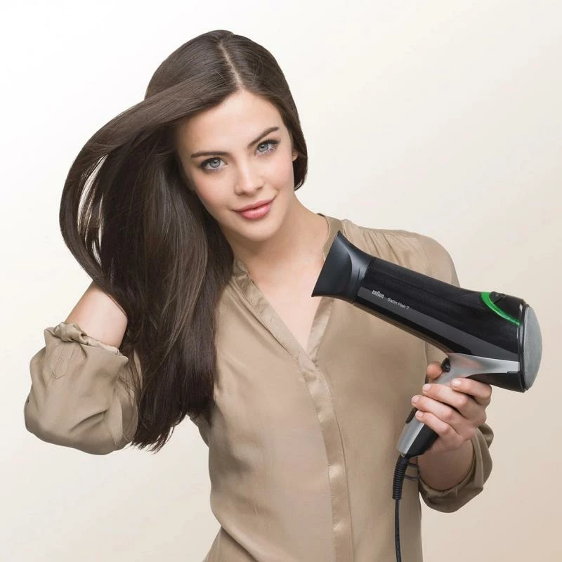 tharëse flokësh, Braun Satin Hair 7 HD710, IONTEC, 6 kombinime, me difuzor dhe grykë koncentrimi, e zezë/argjend