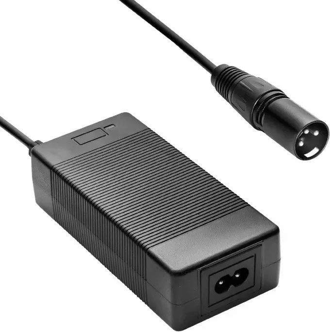 Karikues elektrik AKYGA AK-EV-01, 29.4V, 2A, 60W, XLR, i zi