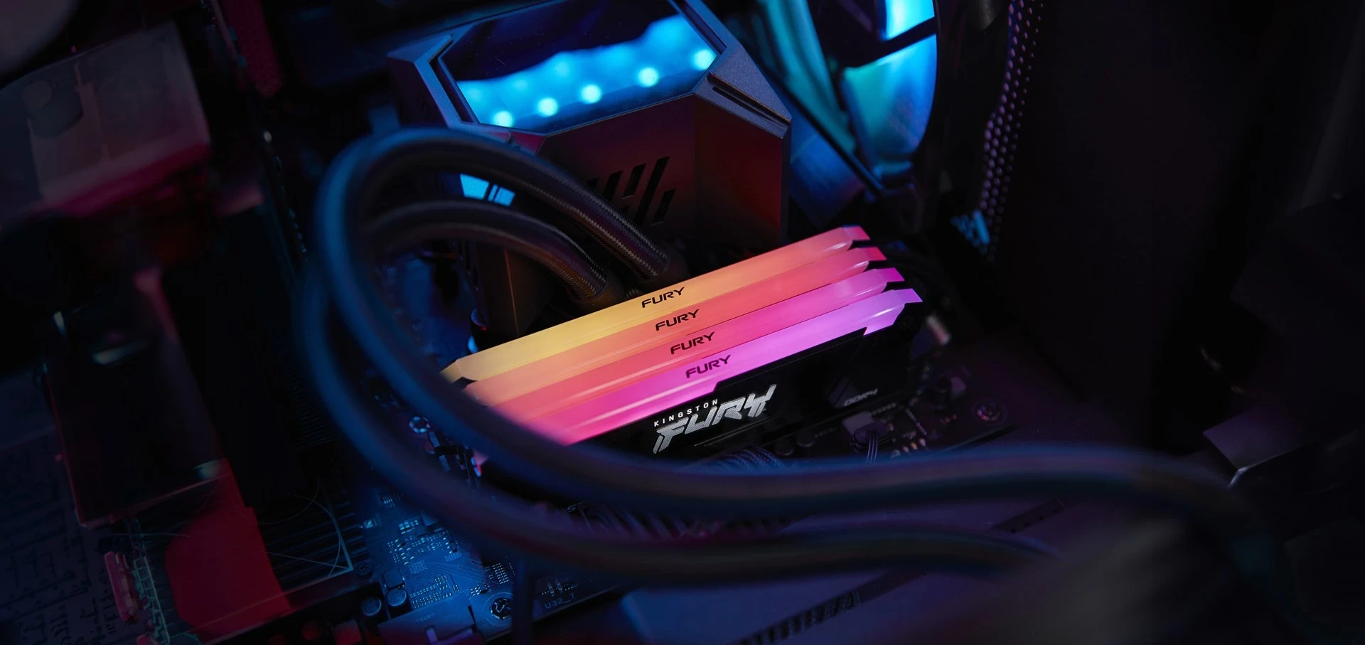 RAM Memorje Kingston FURY Beast 32GB 3200MT/s DDR4 CL16 RGB