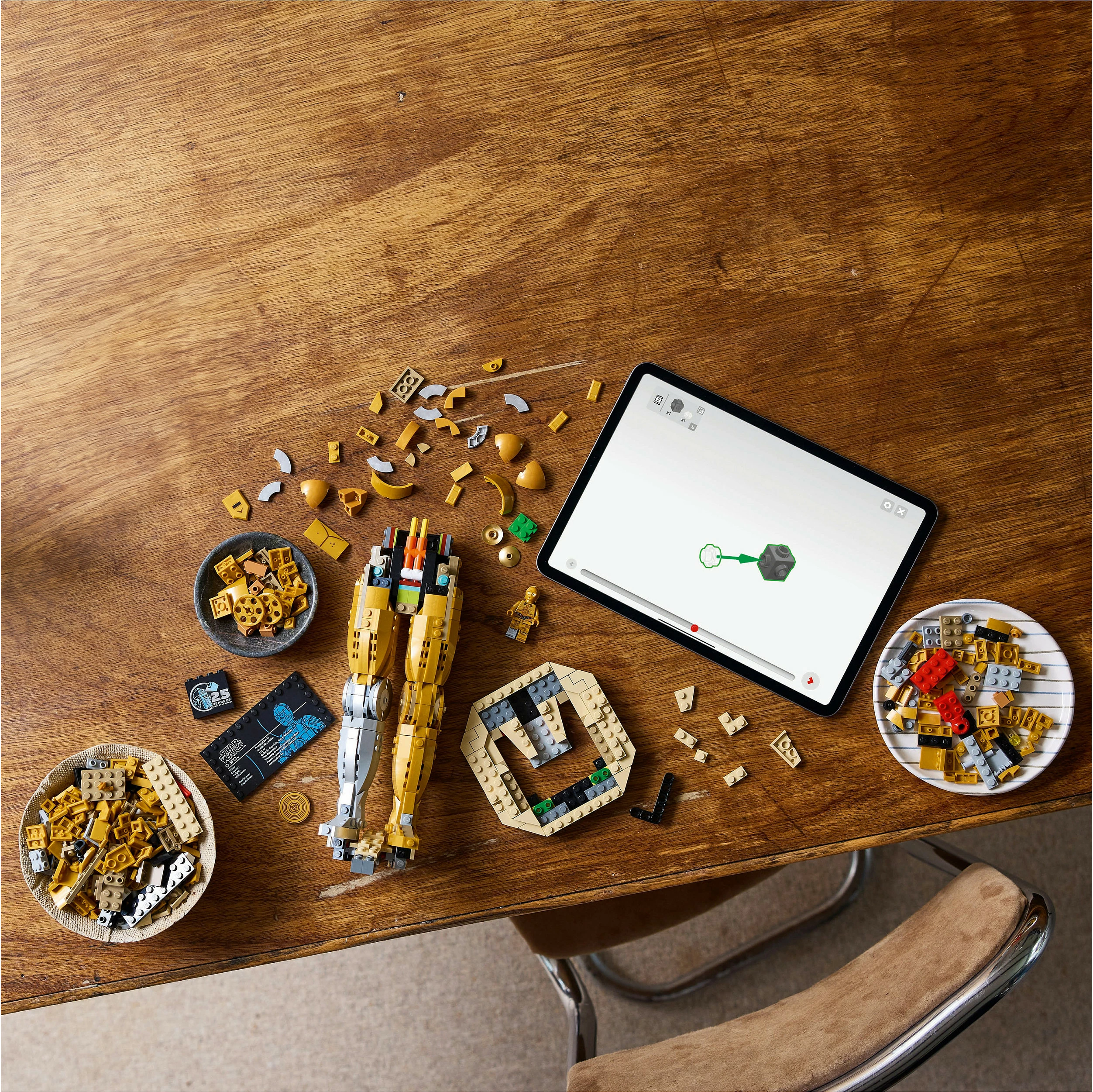 Set ndërtimi LEGO Star Wars C-3PO 75398, 1138 pjesë, multikolor