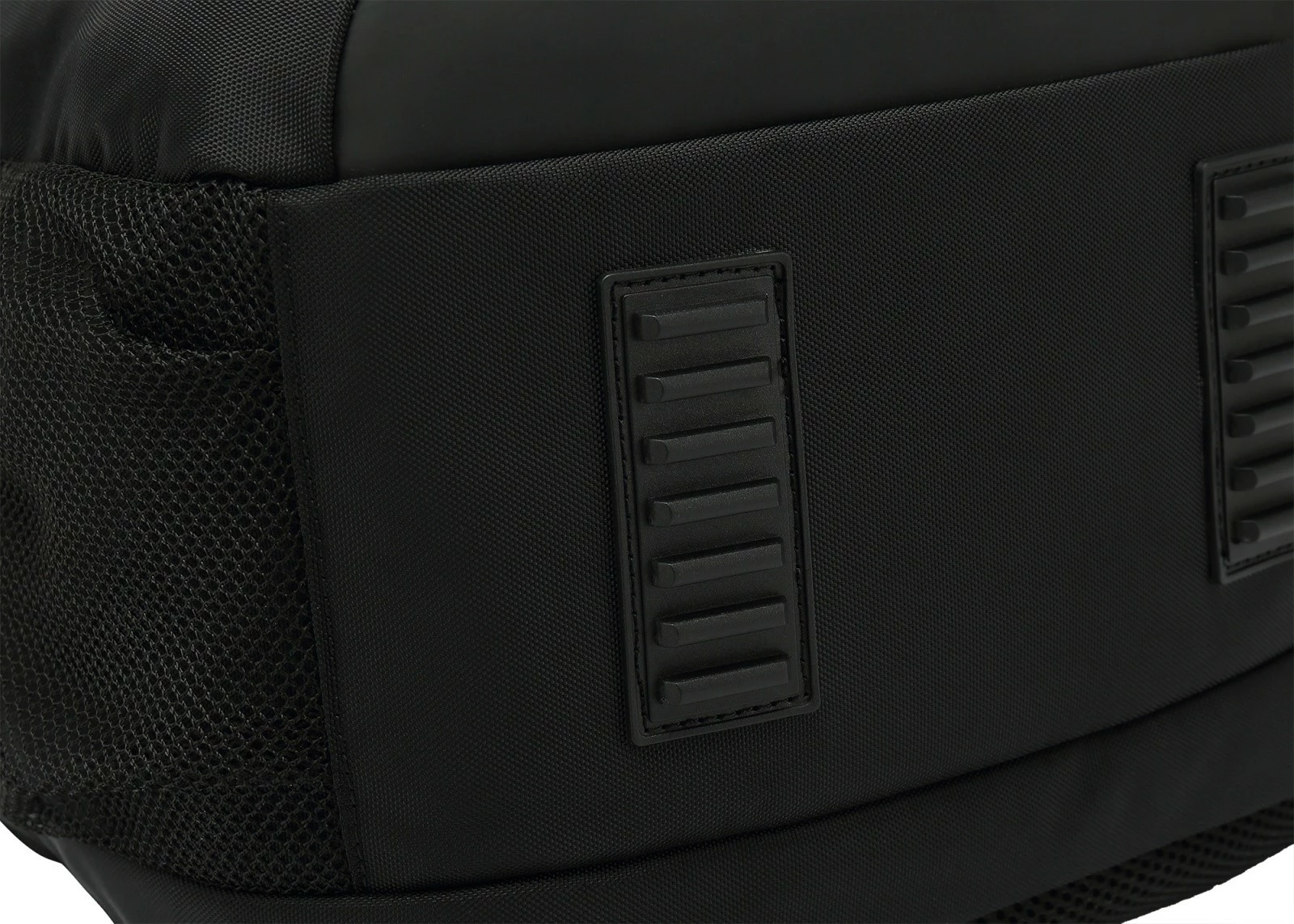 Çantë shpine për laptop YENKEE YBB 1502 FLASHPACKER, 15.6", e zezë