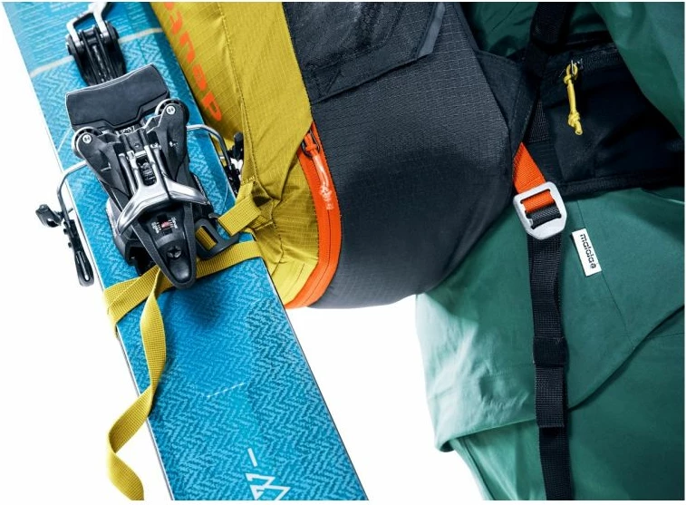 Çantë shpine Deuter për meshkuj dhe femra, turmeric/black