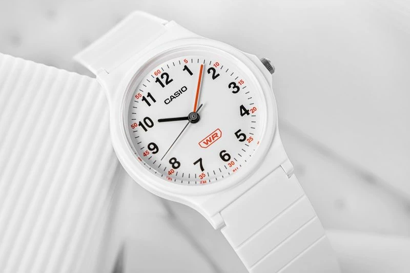 Orë dore për fëmijë Casio, e bardhë