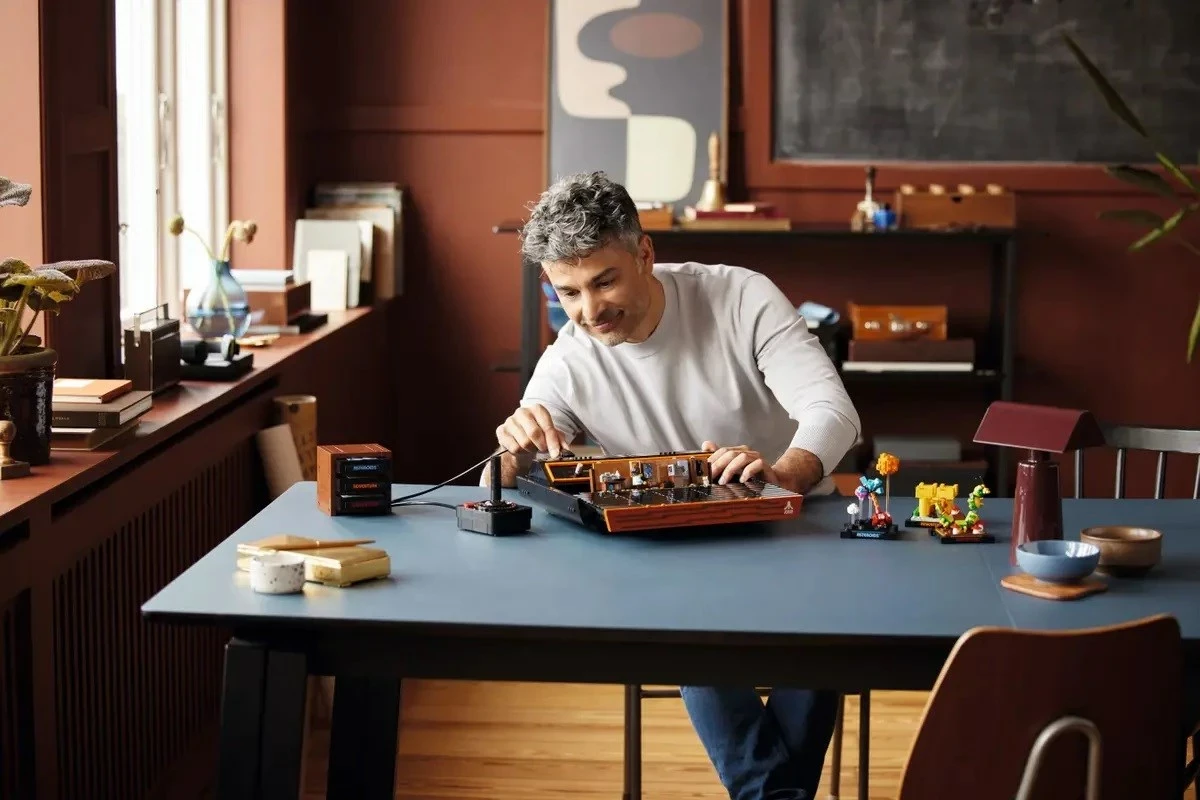 Set LEGO ICONS Atari 2600, 2532 pjesë