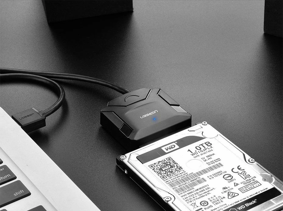 Adapter USB 3.0 në SATA Ugreen Pocket për disqe 2.5\"/3.5\" deri 4TB, i zi