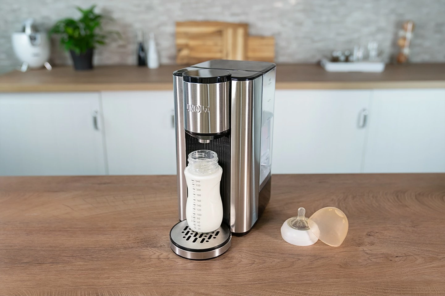 Ngrohës uji elektrik UNOLD 18615 Ava Express, 2200W, 6 temperatura, inox/zi