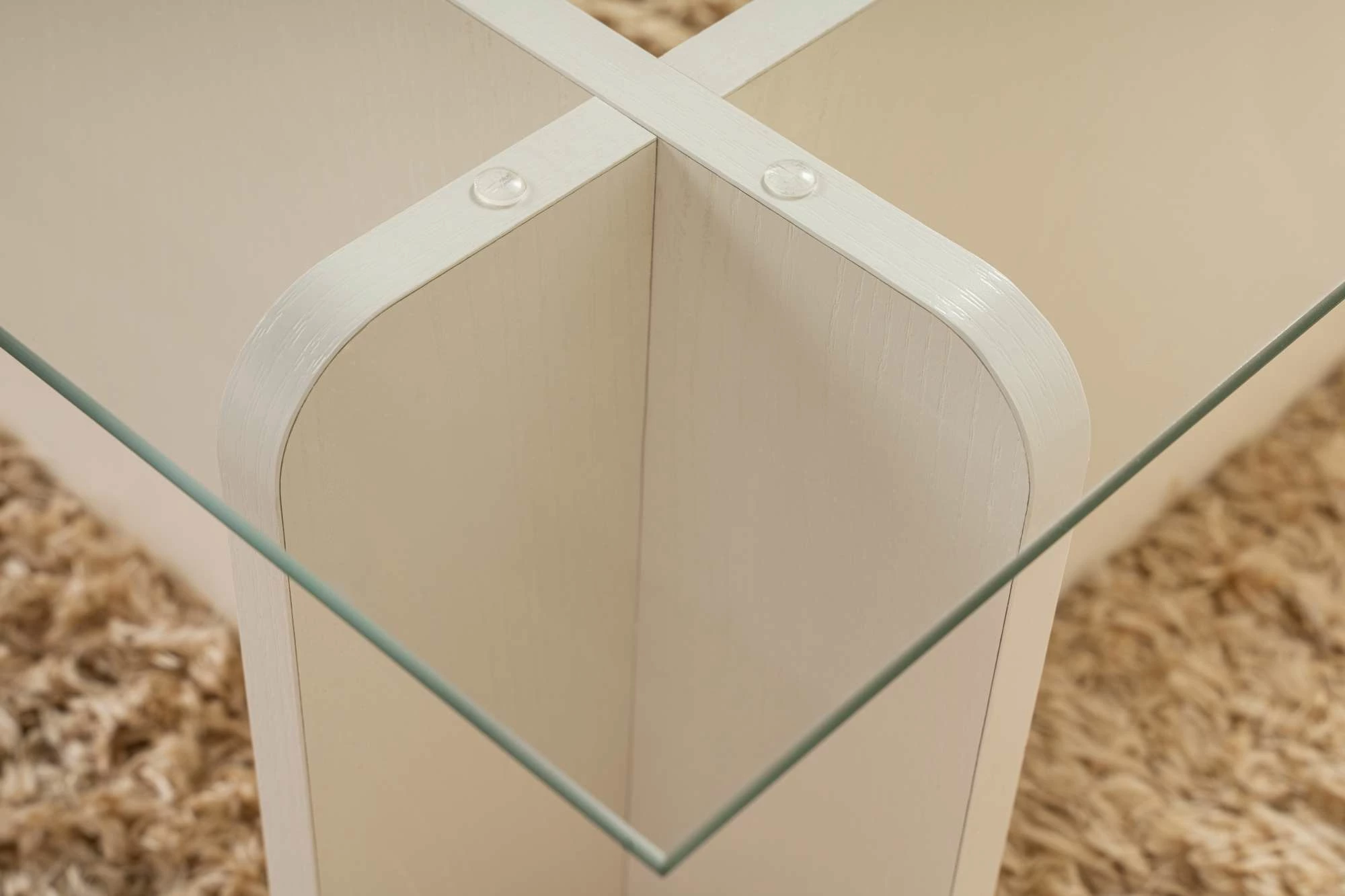 Tavolinë kafeje Nordure, Flavio, dru ngjyrë e bardhë