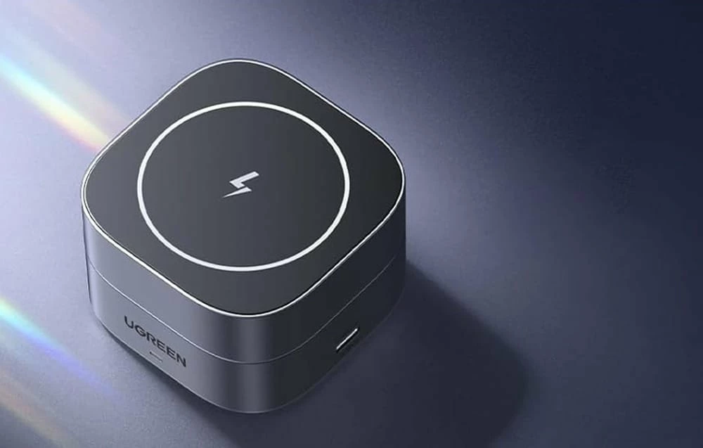 Karikues induktiv Ugreen W256 (35278) 20W, 1x USB-A, 1x USB-C, me kabllo USB-C në USB-C 1m, i zi