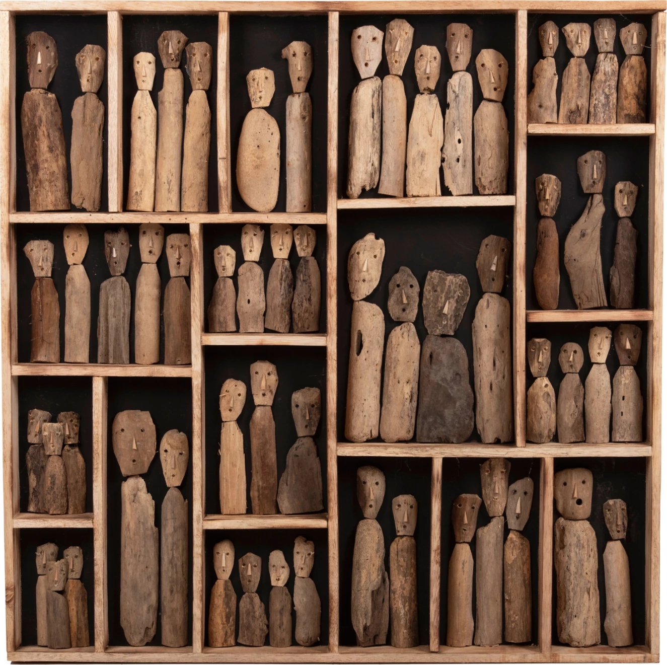 Dekor për mur MYST FH4274 kornizë me figurina prej druri të lundruar 100x6x100Hcm