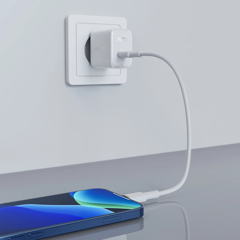 Karikues muri Acefast A21, USB-C, 30W, GaN, i bardhë