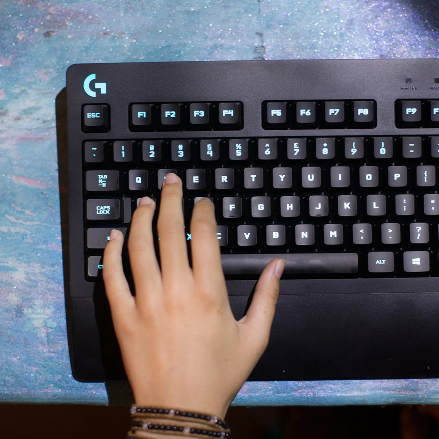 Tastierë gaming Logitech G213 Prodigy me drita RGB, me kabllo, e zezë