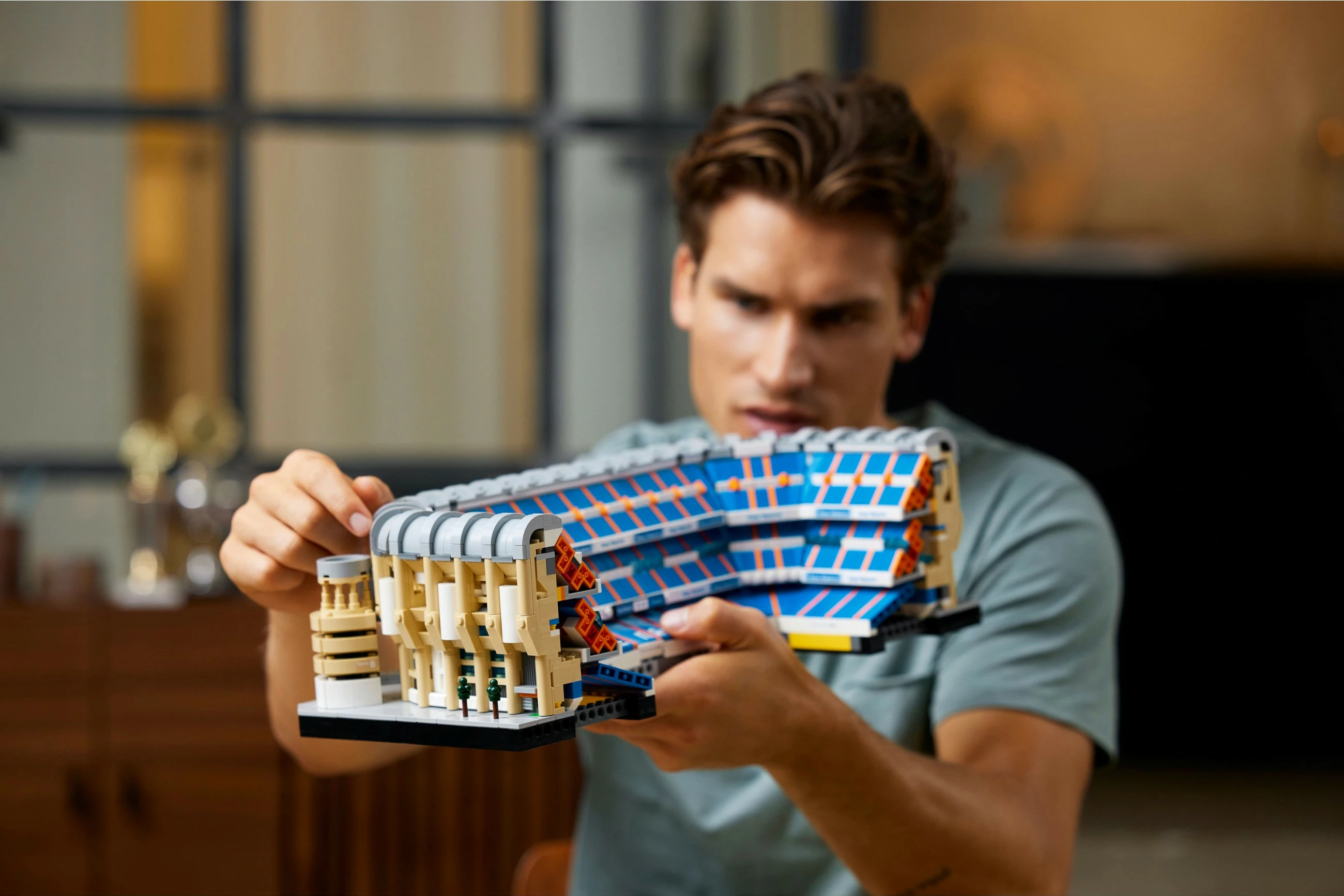 Set ndërtimi LEGO Creator Expert Real Madrid – Santiago Bernabéu Stadium, 5876 copë, plastikë