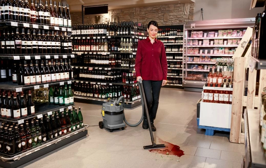 Fshesë me korrent e lagësht/thatë Karcher NT 22/1 Ap L, pastrim gjysmë-automatik i filtrit, gri