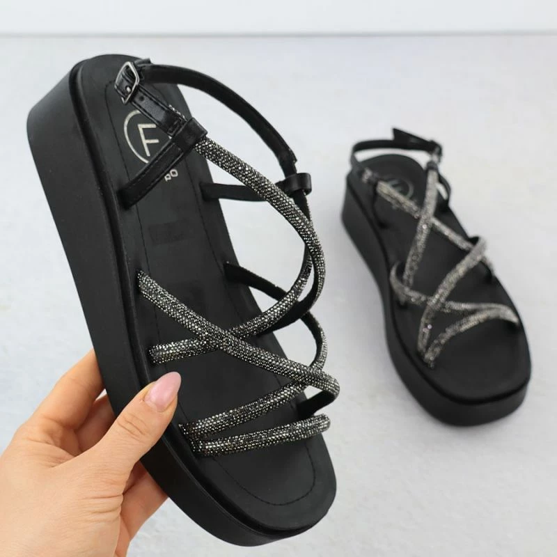 Sandale me platformë Filippo DS6898, të zeza, femra