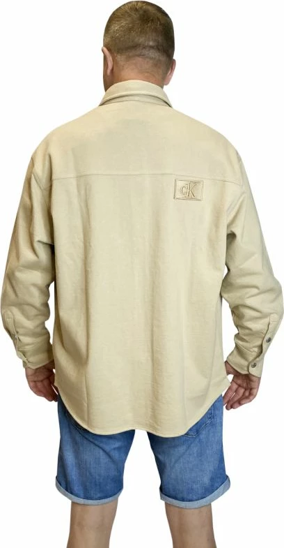 Maicë Calvin Klein për meshkuj, bezhë